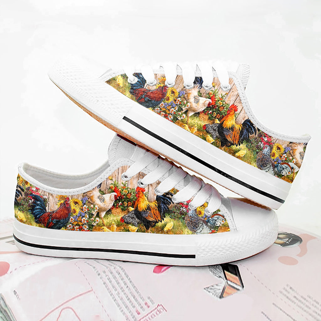 Chicken Women's Low Top Shoes Rustic Roamers