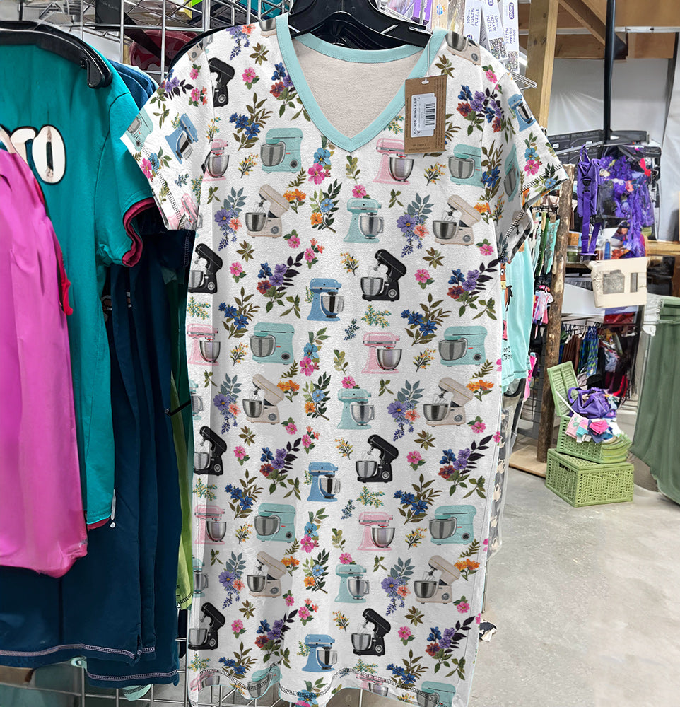 Baking V-neck Nightshirt Blooming Mixer