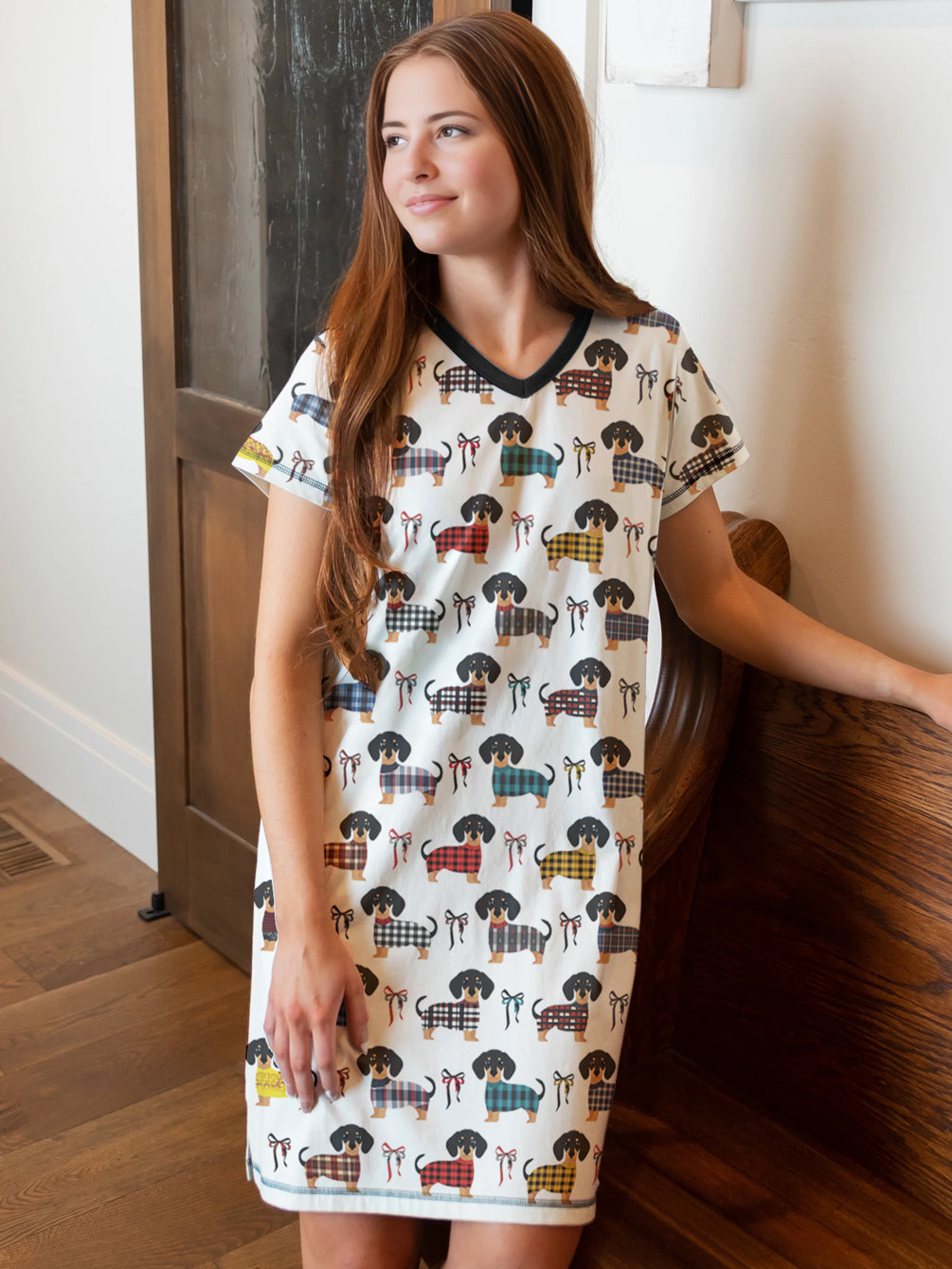 Dachshund V-neck Nightshirt Plaid Pooch