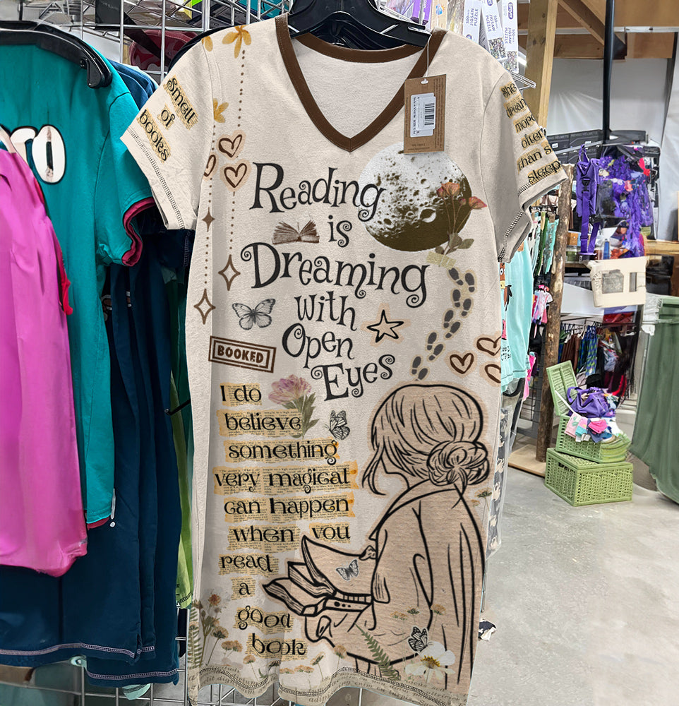 Book Lover V-neck Nightshirt Dreamy Reader