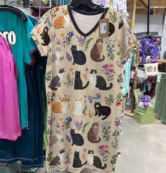 Cat Lover V-neck Nightshirt Feline Flora