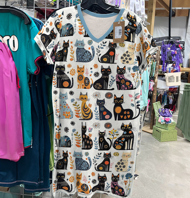 Cat Lover V-neck Nightshirt Abstract Whiskers