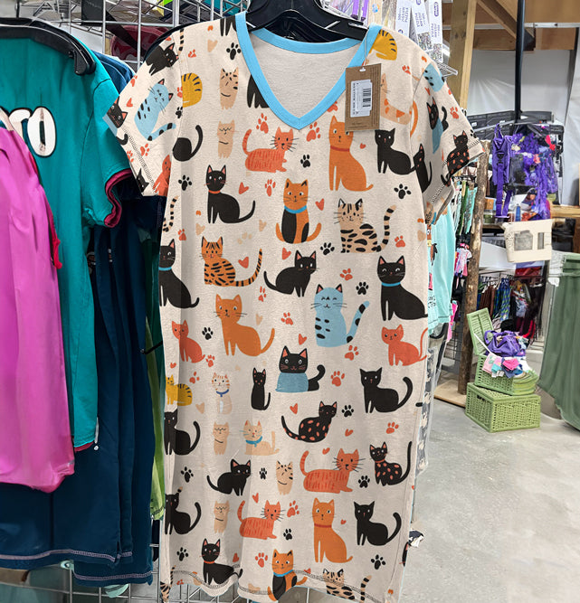 Cat Lover V-neck Nightshirt Playful Paws