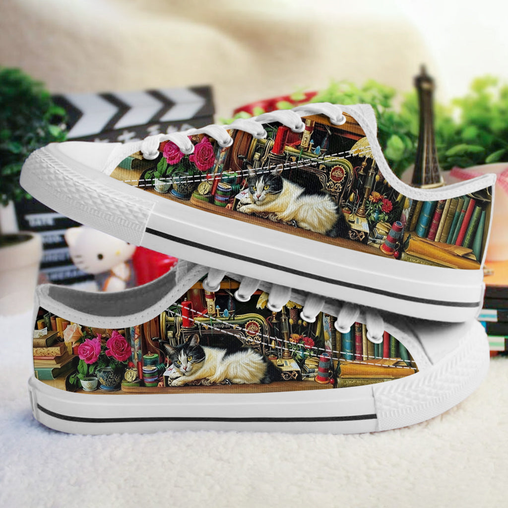 Cat Lover Women's Low Top Shoes The Cozy Sewing Room Cat