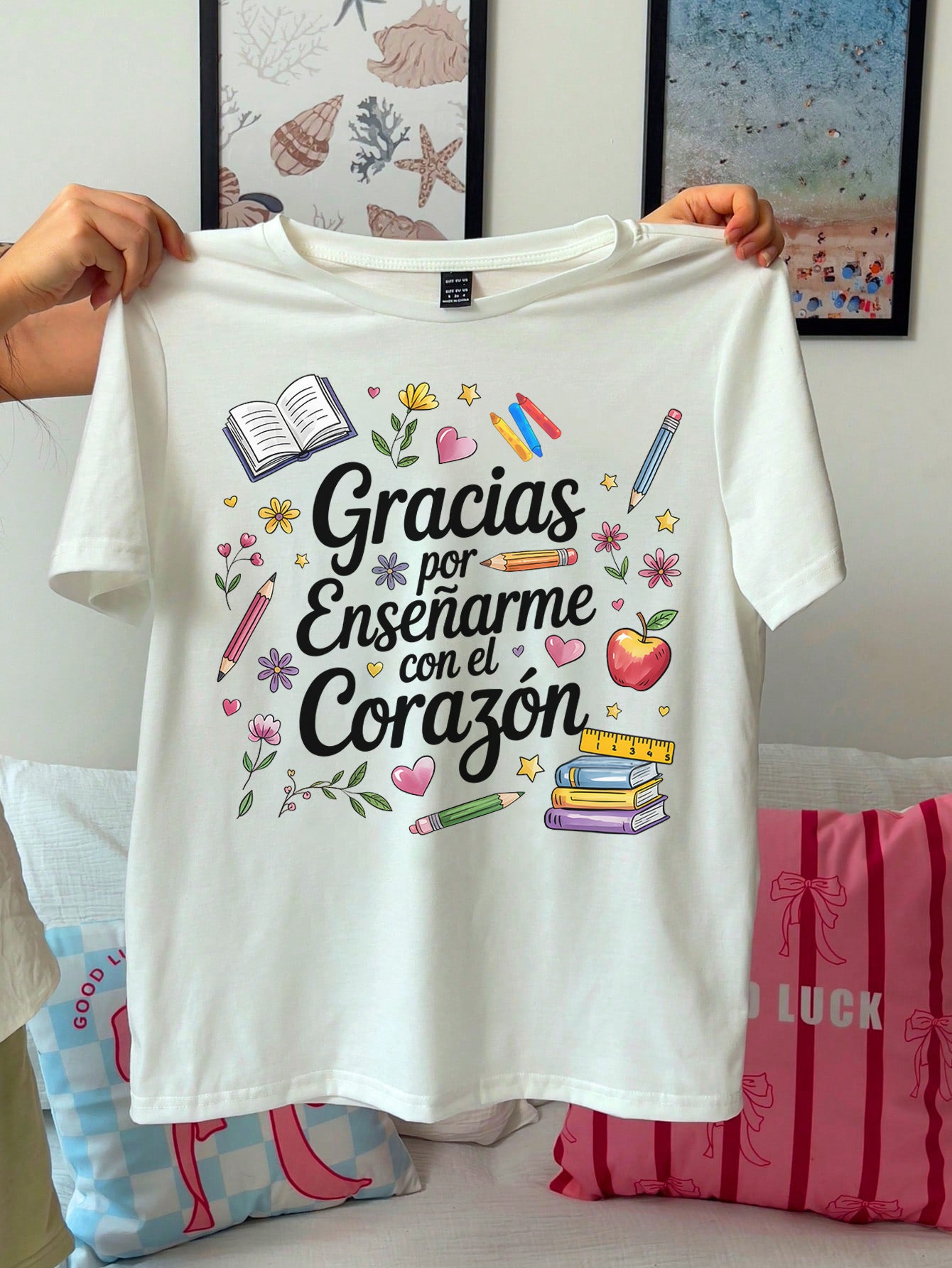Spanish Teacher Graphic Tee Gracias Maestra