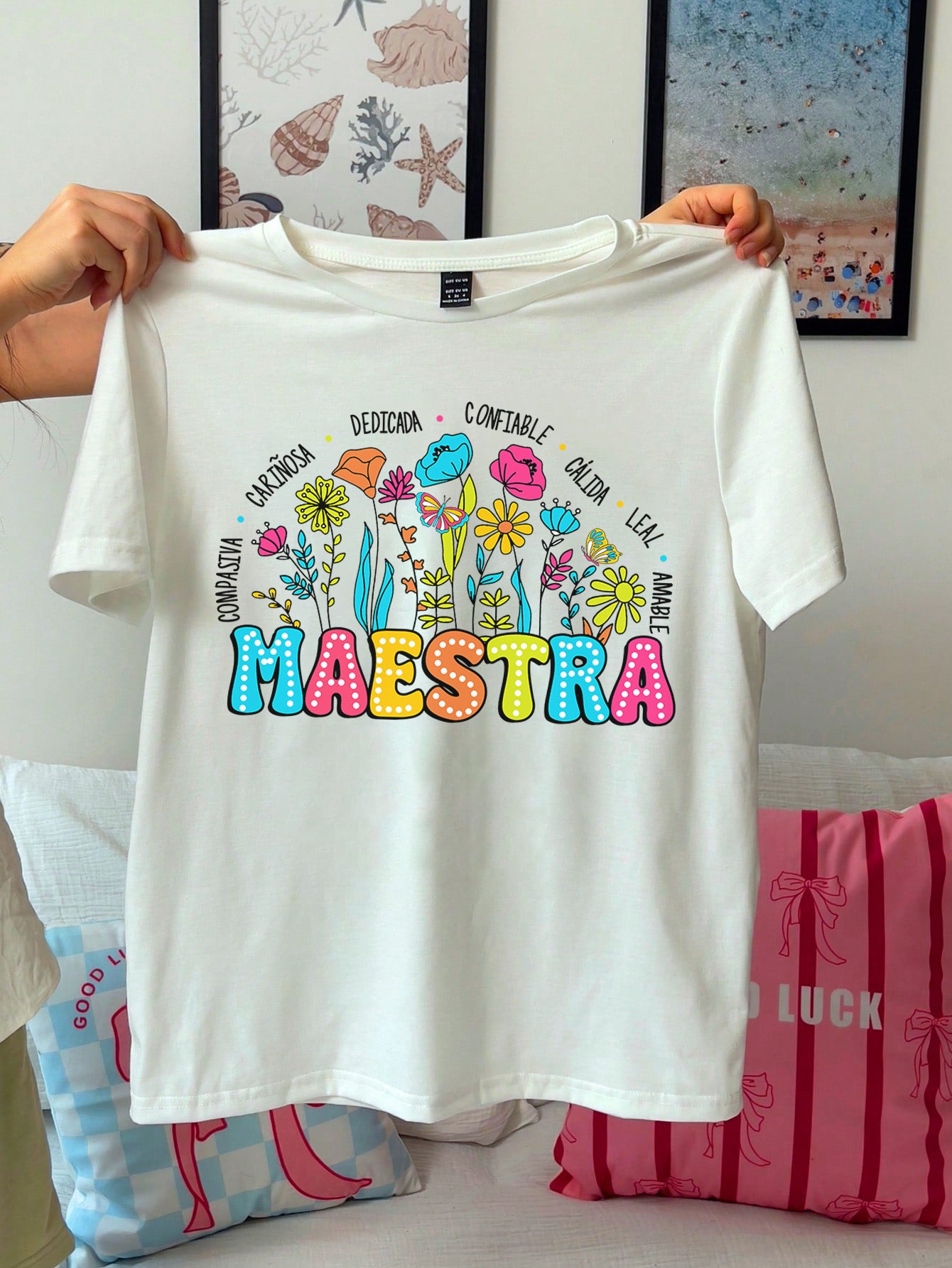Spanish Teacher Graphic Tee Maestra en Flor