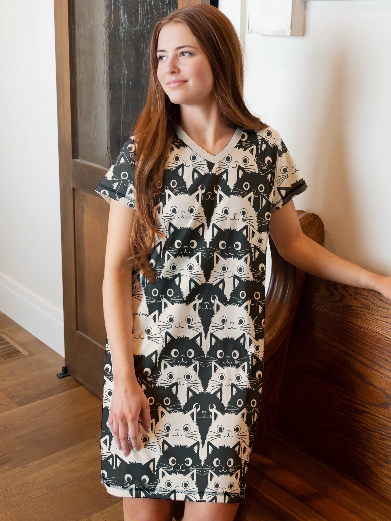 Cat Lover V-neck Nightshirt Cute Fat Cats