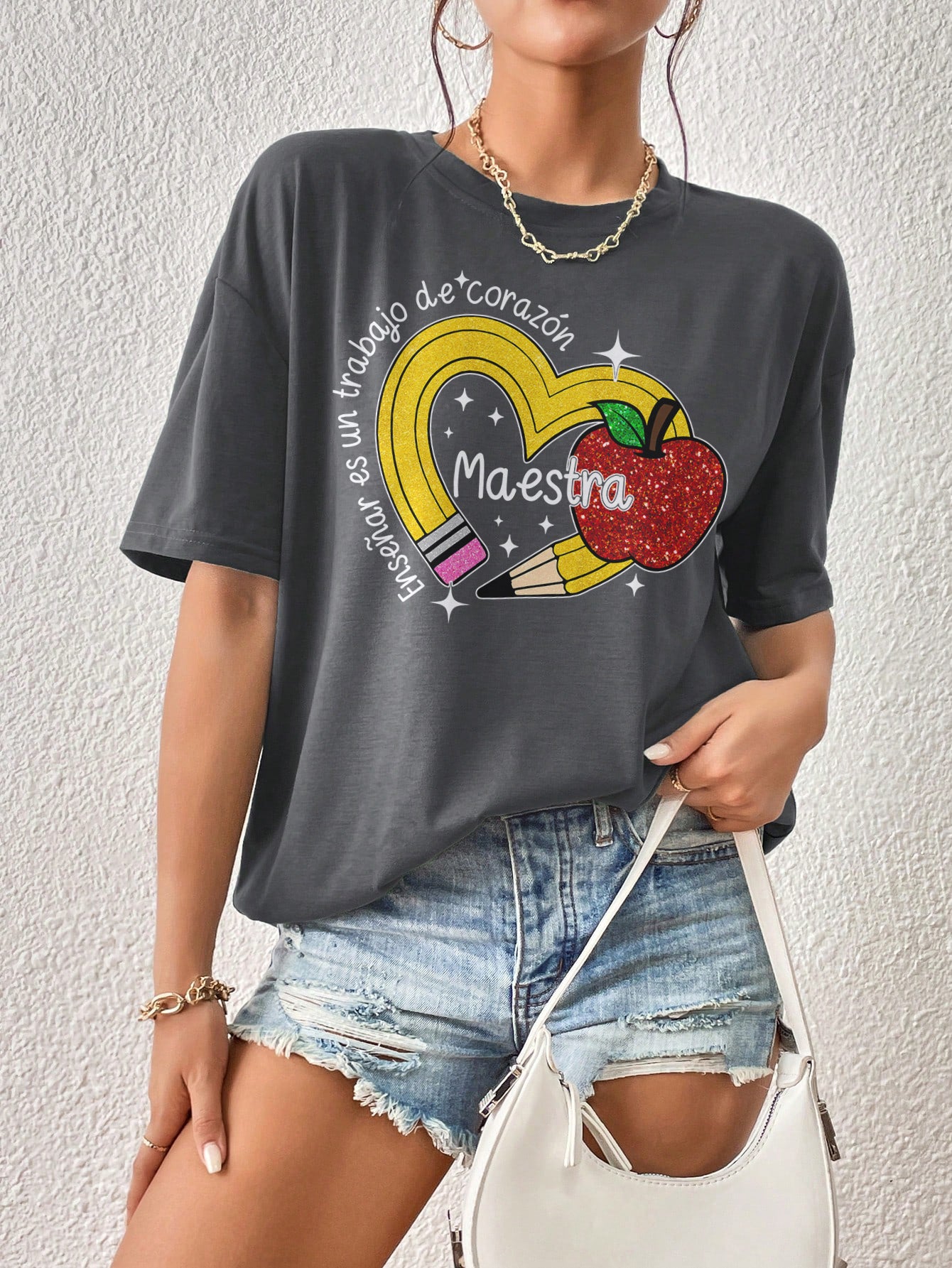 Spanish Teacher Graphic Tee Enseñar es un Trabajo del Corazón