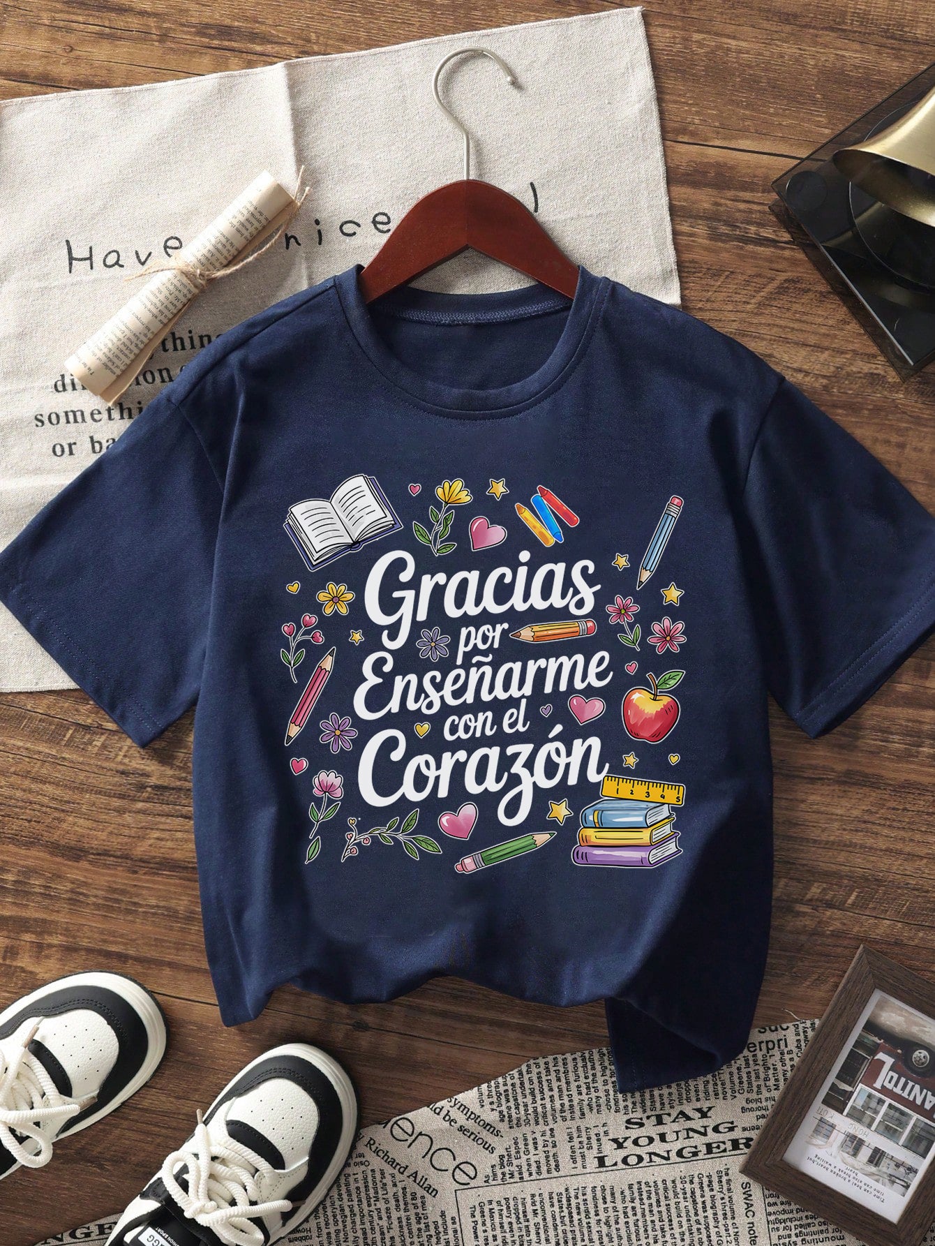 Spanish Teacher Graphic Tee Gracias Maestra