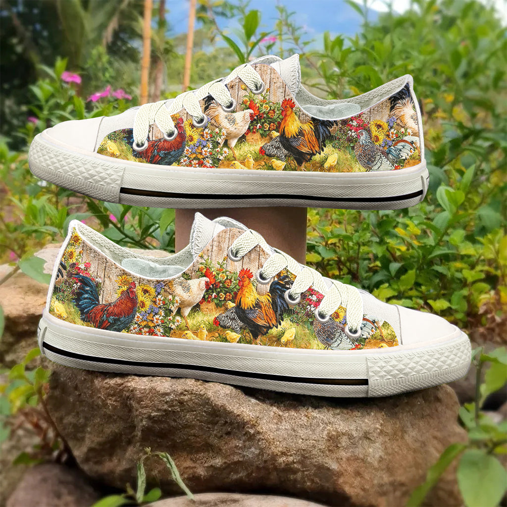 Chicken Women's Low Top Shoes Rustic Roamers