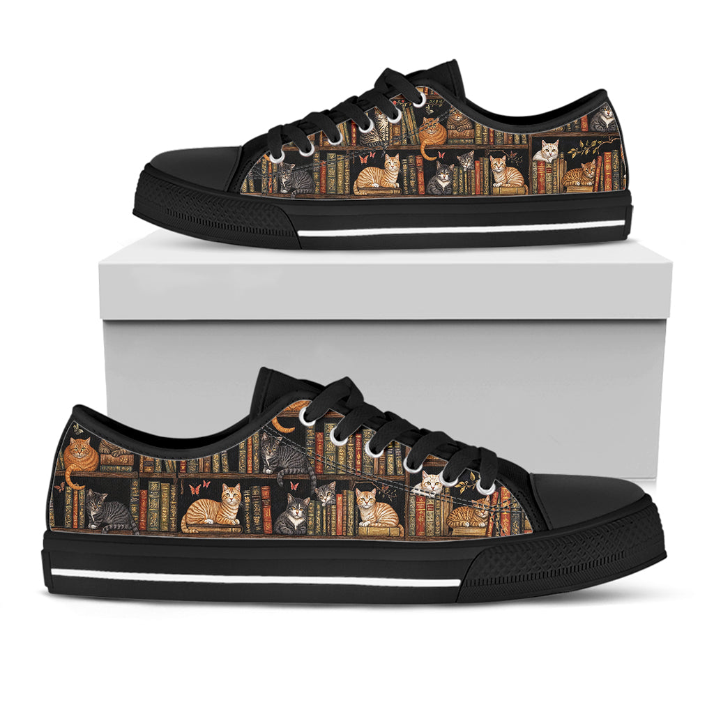 Book & Cats Women's Low Top Shoes Old Books Gentle Paws