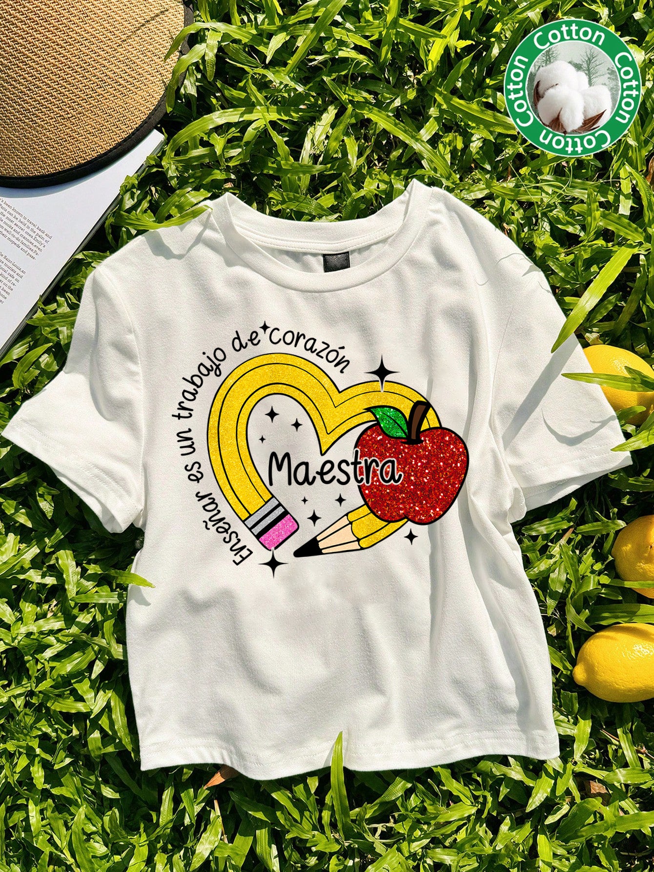 Spanish Teacher Graphic Tee Enseñar es un Trabajo del Corazón