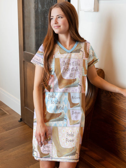 Sewing Lover V-neck Nightshirt Barefoot Driver