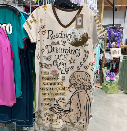 Book Lover V-neck Nightshirt Dreamy Reader