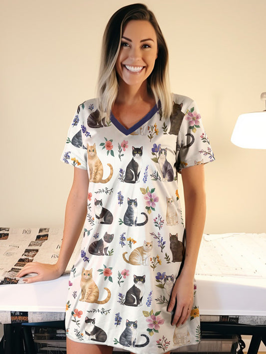 Cat Lover V-neck Nightshirt Floral Dreams