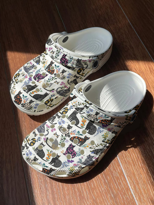 Cat Lover Graphic Clogs Gorgeous Floral Cats