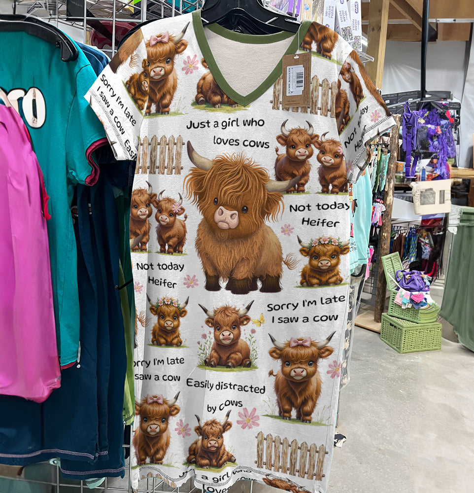 Highland Cow V-neck Nightshirt Mocha Moo