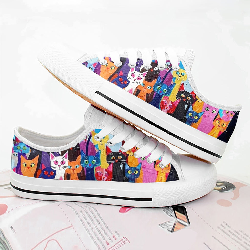 Cat Women's Low Top Shoes Meowtropolis