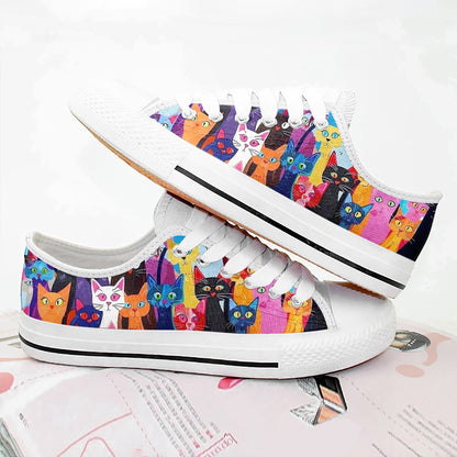 Cat Women's Low Top Shoes Meowtropolis