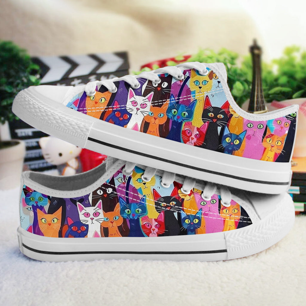 Cat Women's Low Top Shoes Meowtropolis