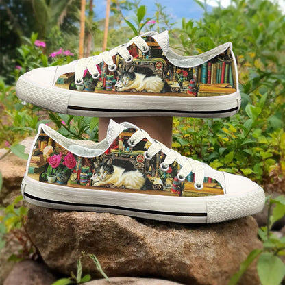 Cat Lover Women's Low Top Shoes The Cozy Sewing Room Cat