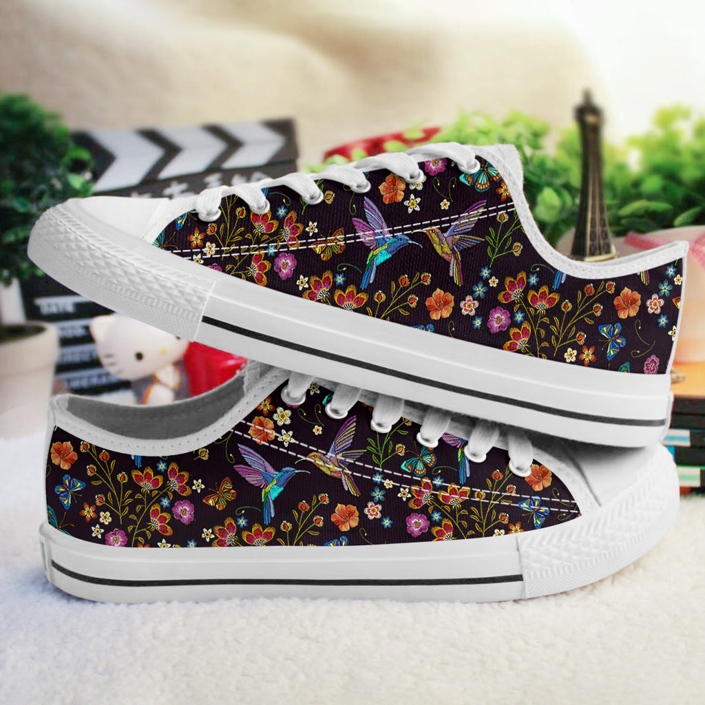 Hummingbird Women's Low Top Shoes Fluttering Duet