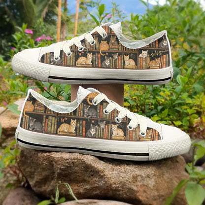 Book & Cats Women's Low Top Shoes Old Books Gentle Paws