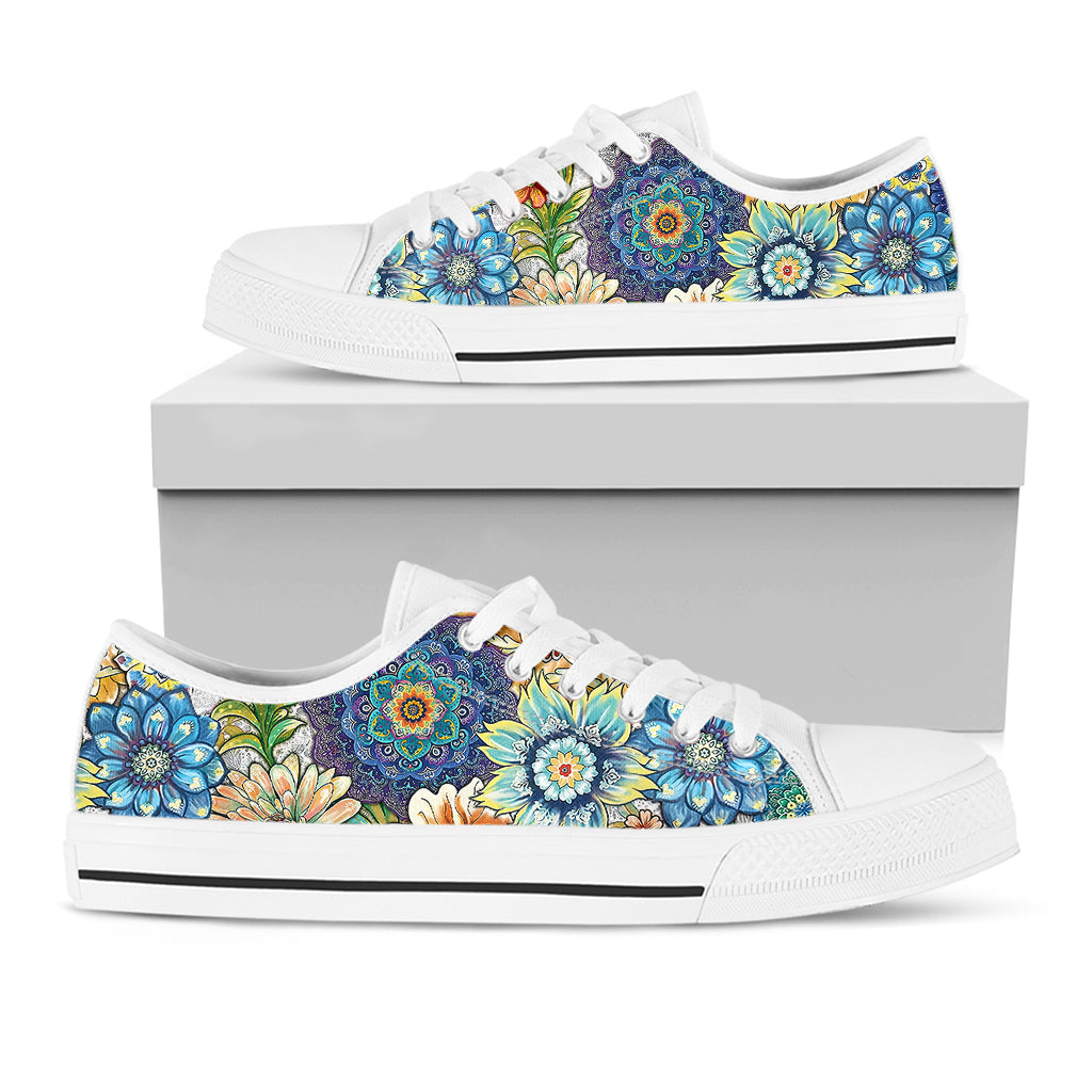 Floral Mandala Vibes Women's Low Top Shoes