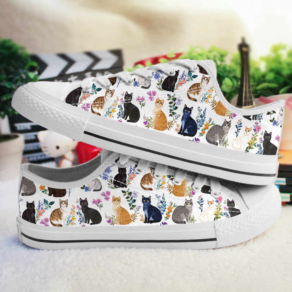 Cat Women's Low Top Shoes Charming Floral Cats
